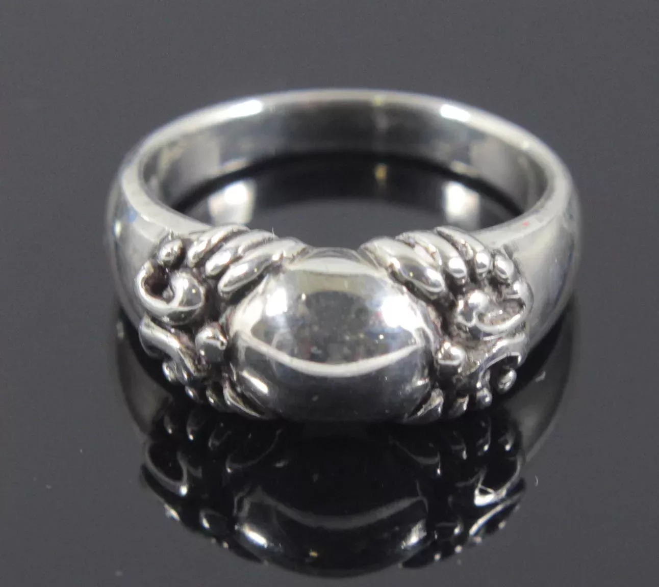Sterling Silver Ring Size 9